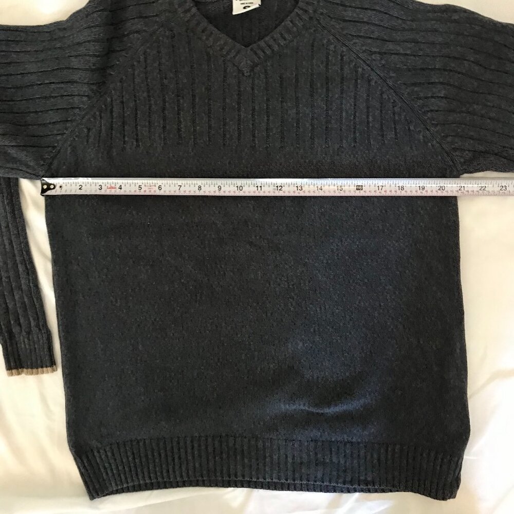 Columbia Men's Heavy Duty Knit V neck Sweater Fall Gray cable knit Size Medium - Picture 13 of 16